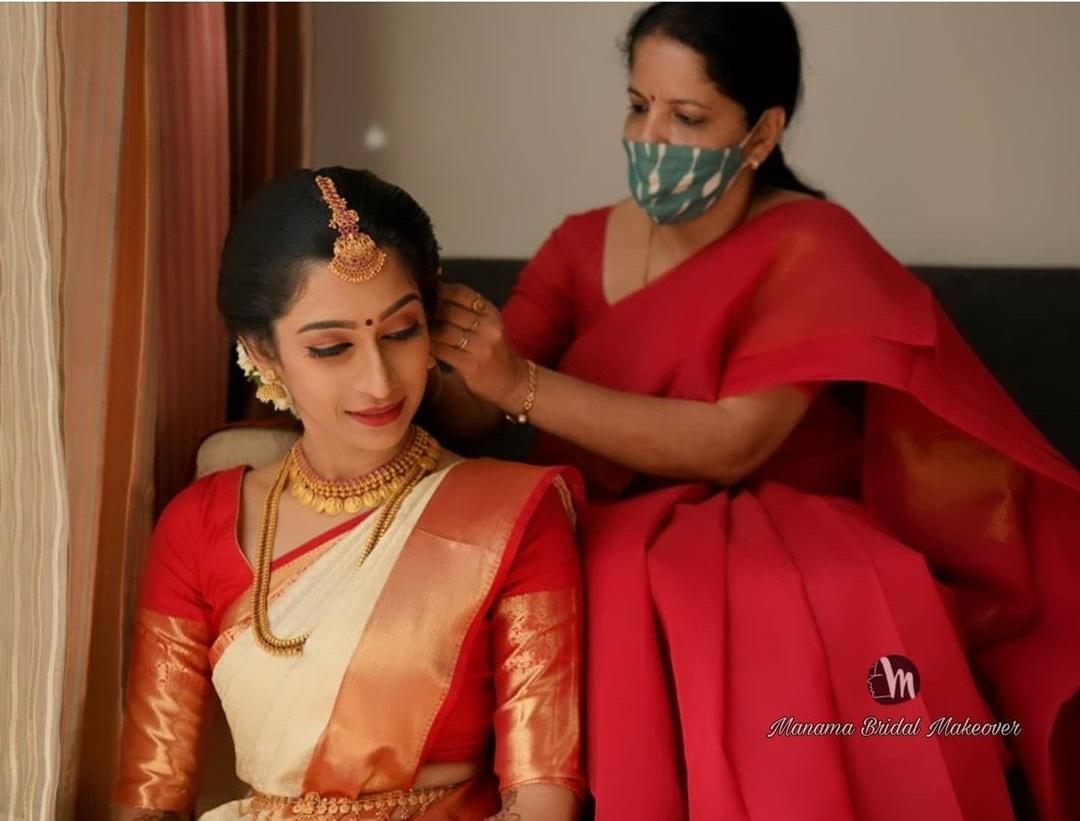 MANAMA BEAUTY CARE AND MAKE OVER STUDIO VELLIMADUKUNNU